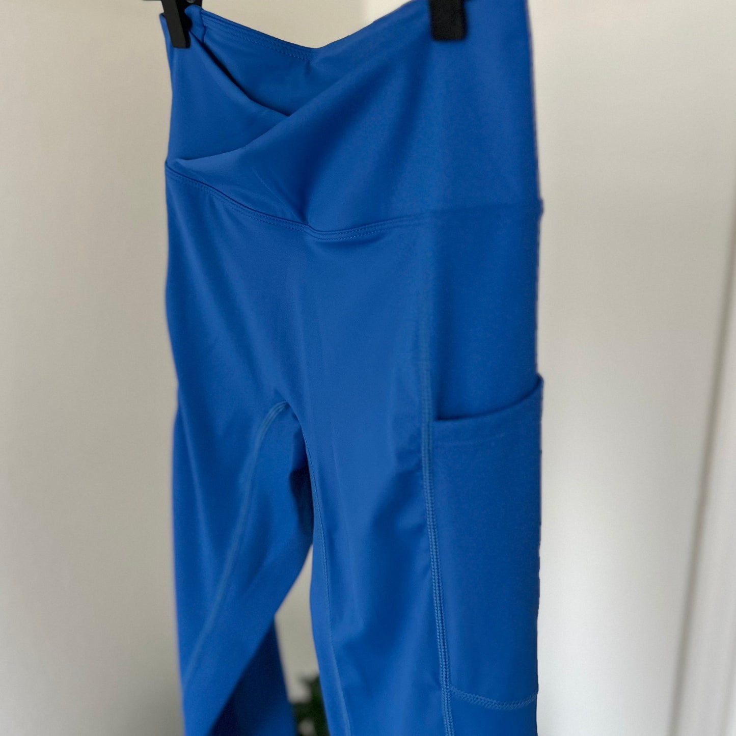 CRISS CROSS ELV8 LEGGINGS